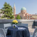 Casa Lucia Valentini Terrani
