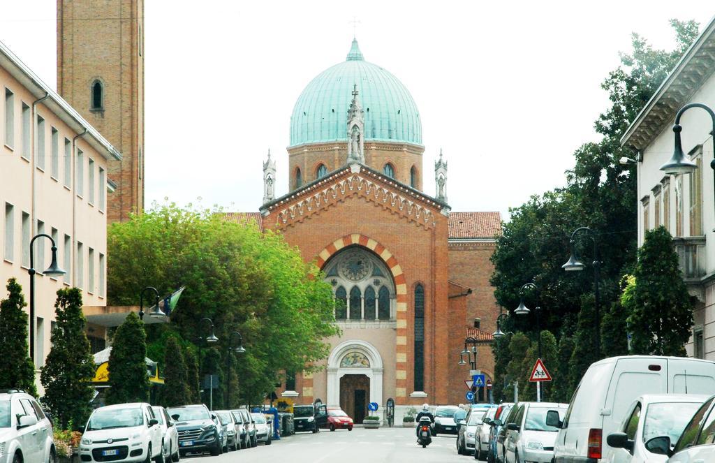 Affittacamere Casa Lucia Valentini Terrani