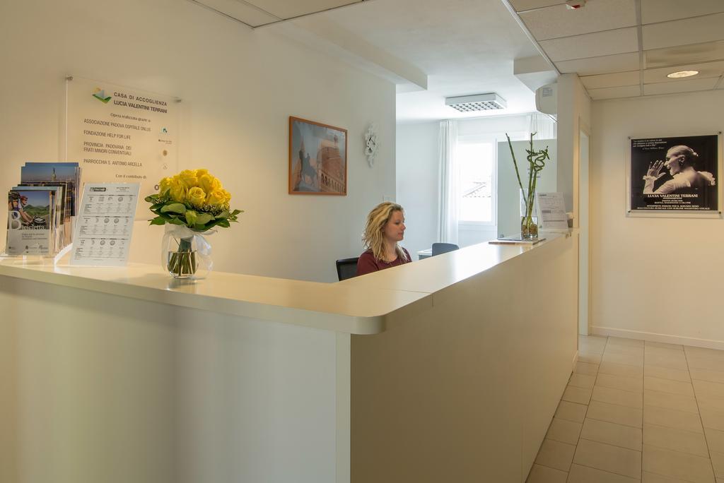 Affittacamere Casa Lucia Valentini Terrani 2*